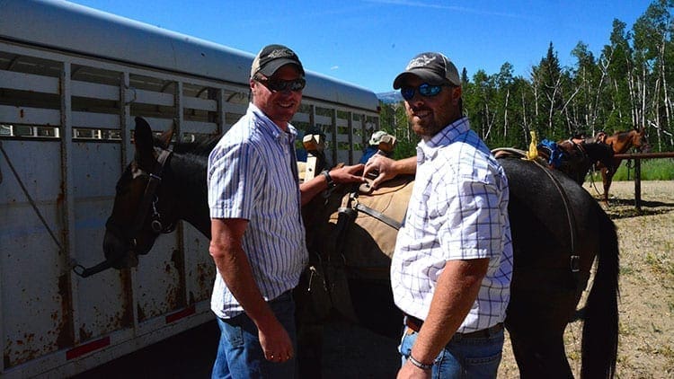 OUTFITTERS GUIDES visual data 7